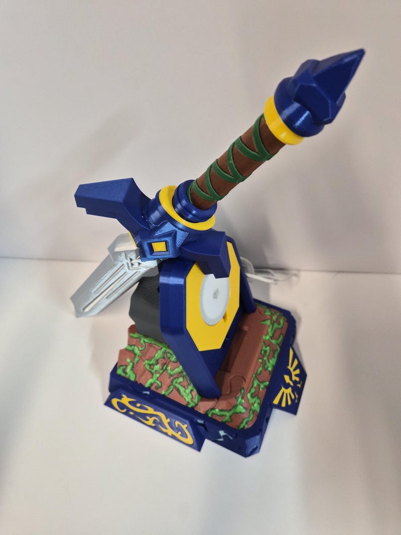 3D printed pedestal showing layered multi-color detailing and vine texture