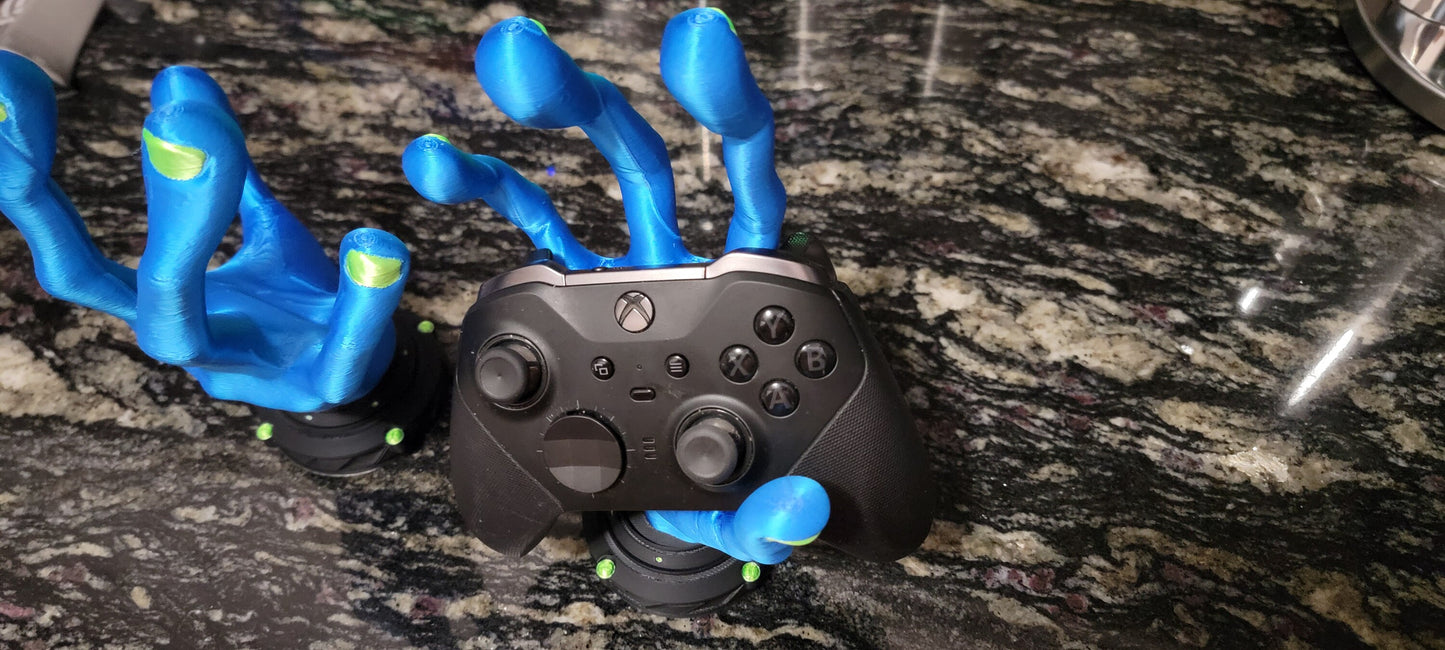 Alien hand controller stand